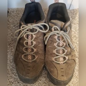 Womens Merrell hiking shoe
